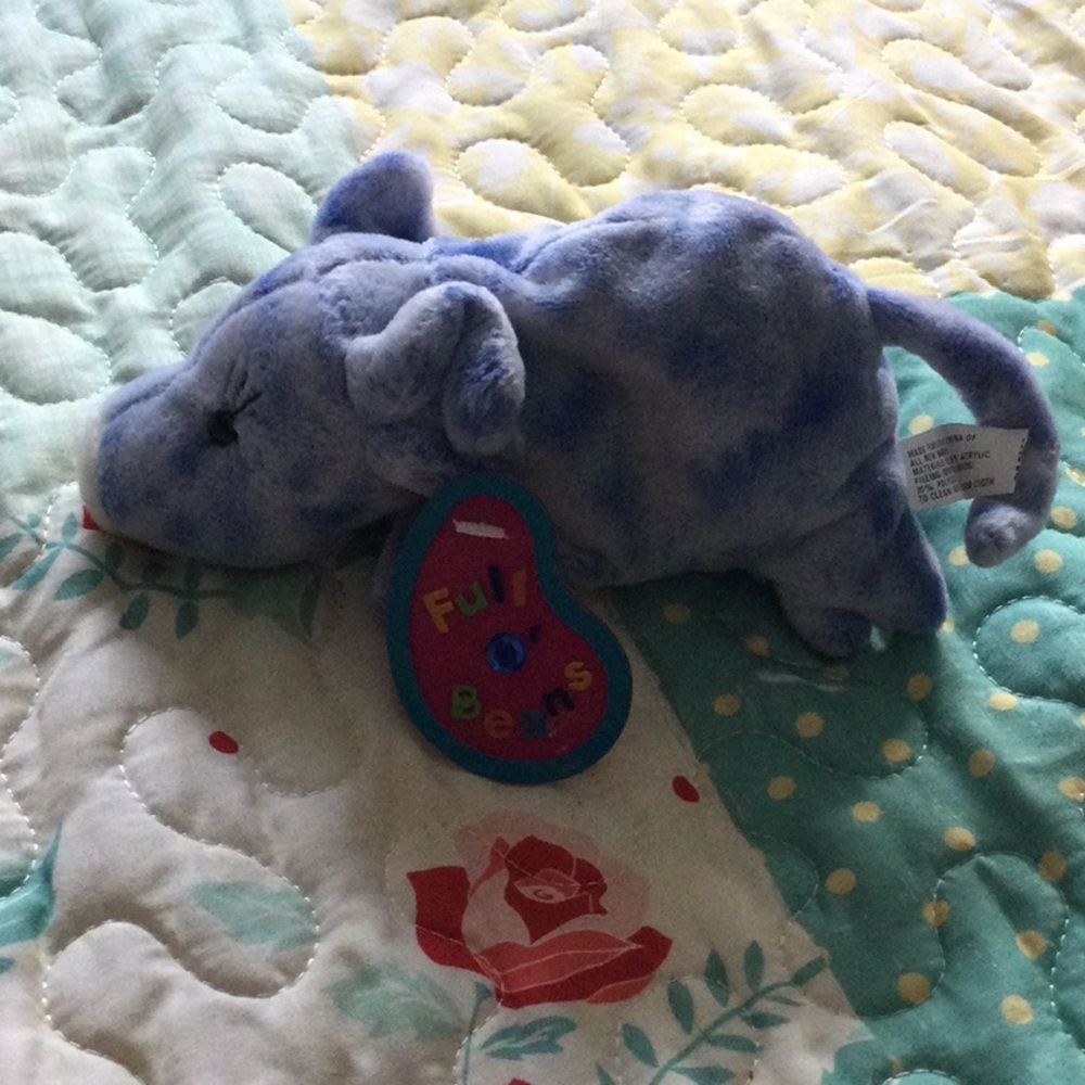 Avon Full O' Beans Beanie Plush Elephant "Blueberry The Pig" Vintage Born Sept 9